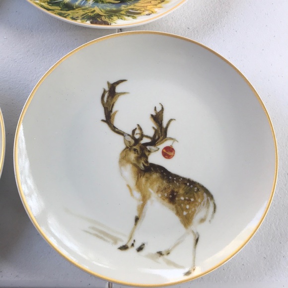 Pottery barn Holiday Forest set of 4 plates - Picture 8 of 9
